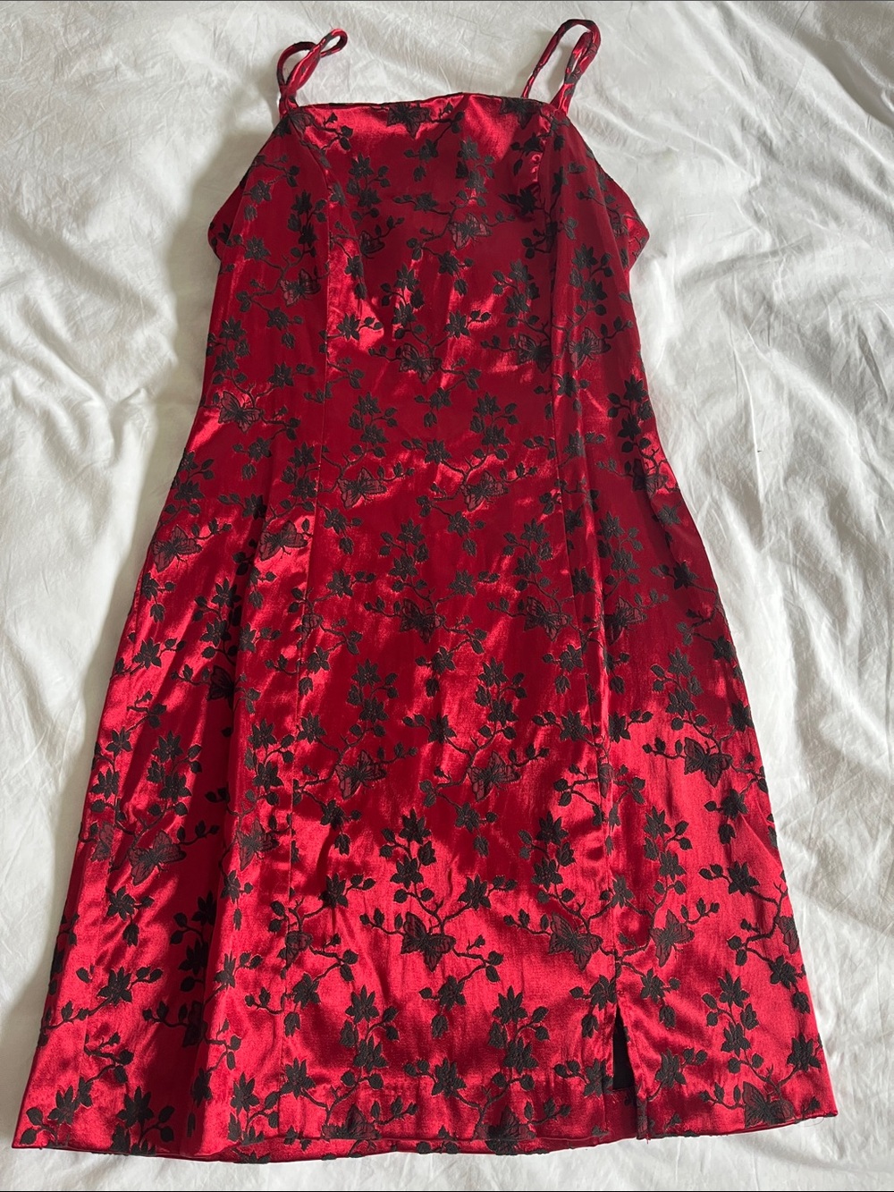 City Triangles vintage 90’s Y2K shiny red satin mini dress embroidered butterfly